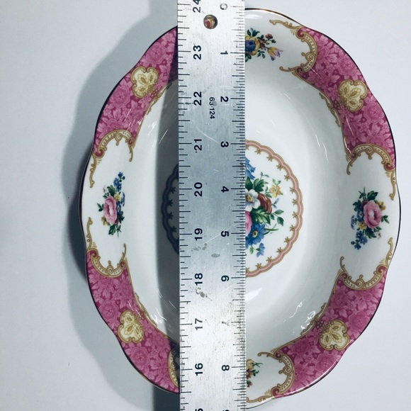 Royal Albert Lady Carlyle oval vegetable bowl - Picture 3 of 6